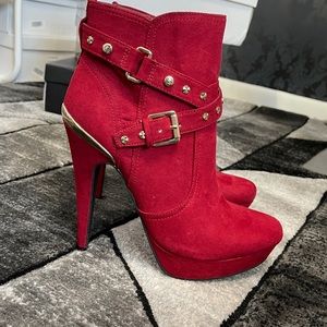 Brand New GUESS Faux-Suede Booties